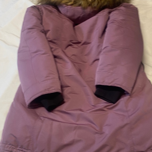 Women's Mauve Fur-Trimmed Puffer Coat - Picture 3 of 16